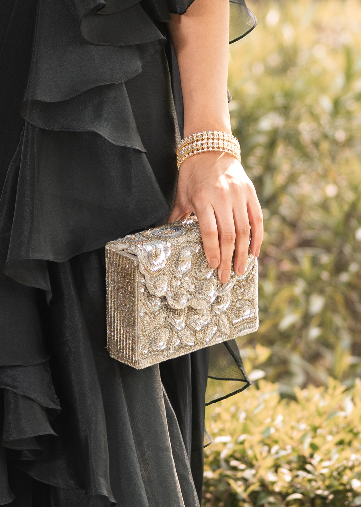 Silver Aara Flapper Clutch